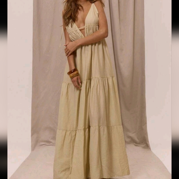 Halterneck Plunge Front Ruched Tiered Elegant Boho Romantic Linen Feel Maxi Dres - Picture 4 of 4